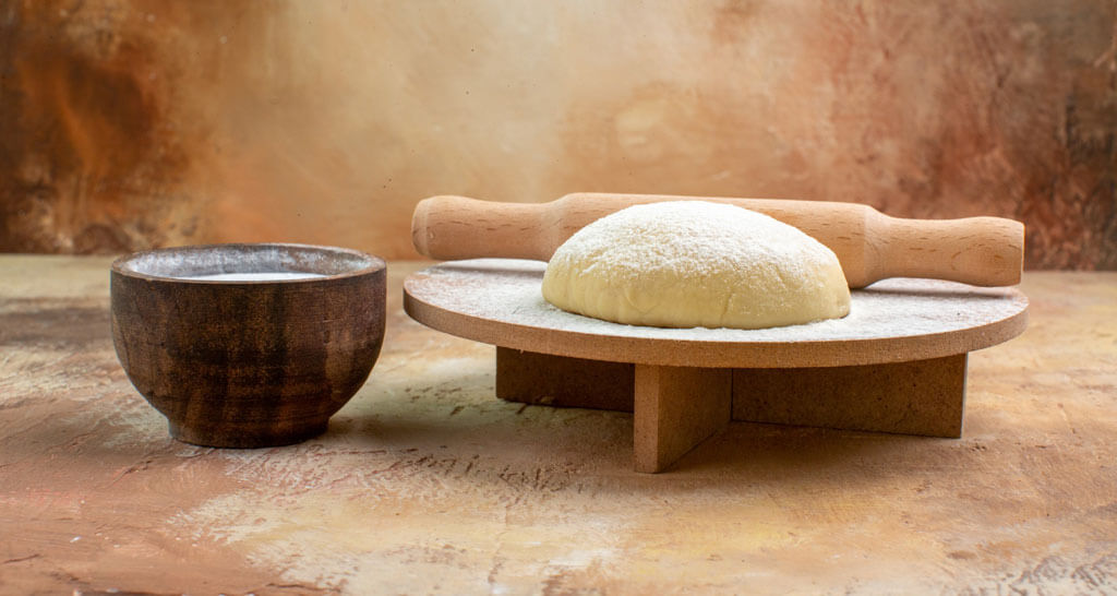 organic wheat flour bun with bowl