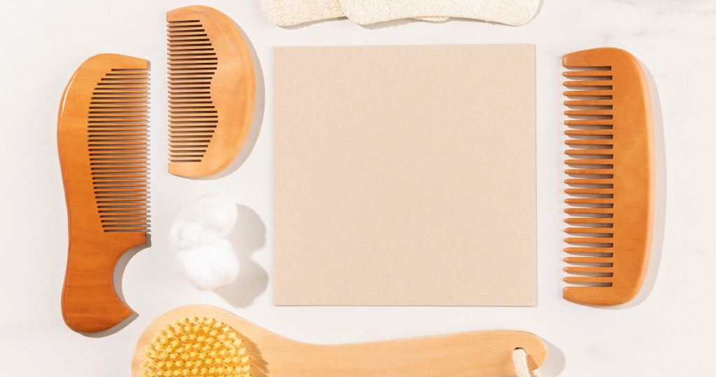 combs made of bamboo